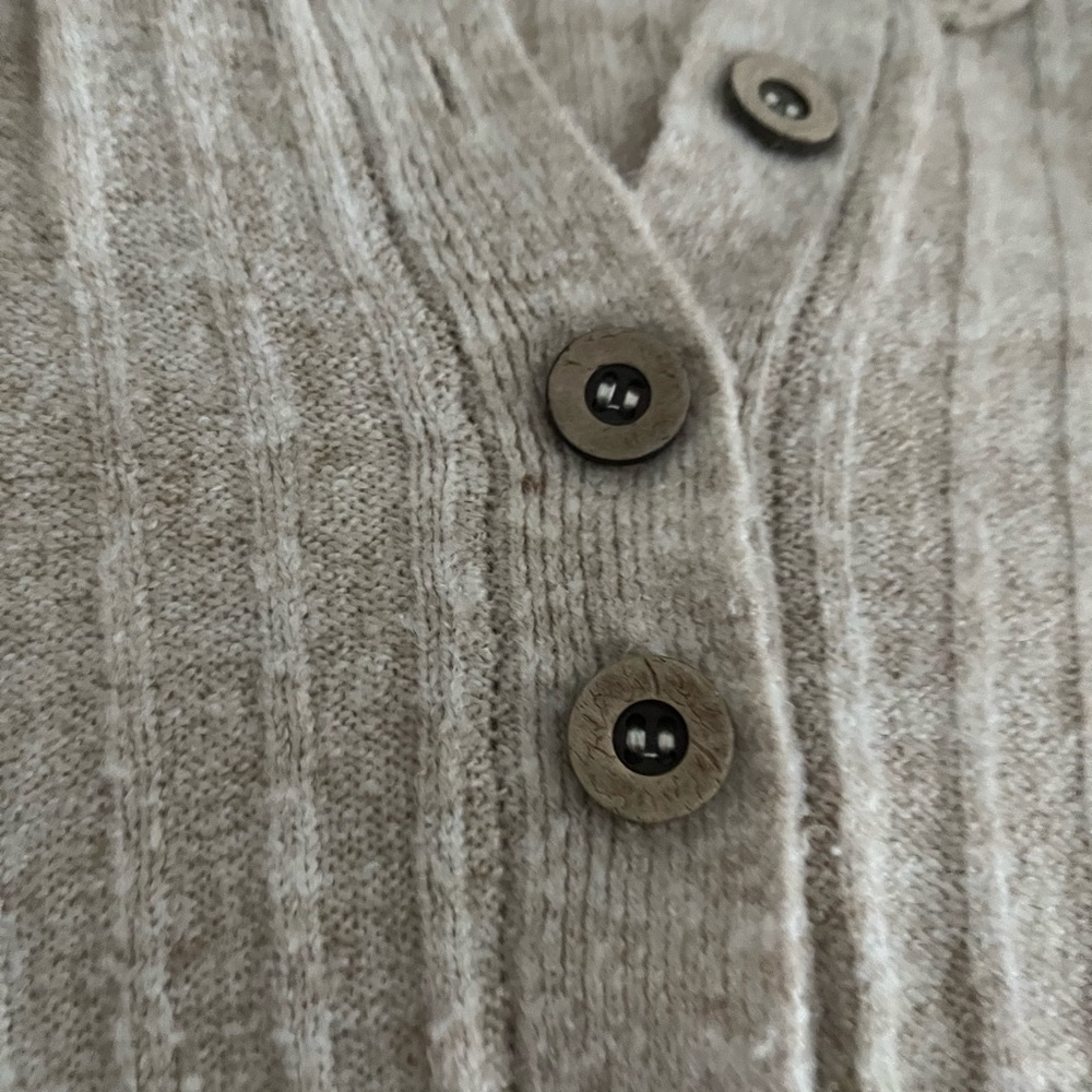 Free People Beige matching sweater set. Size small.